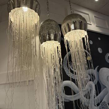 Noah Grant's - Fun lighting - Sushi Bars Near Me - Zionsville, Indiana