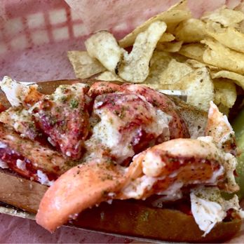 Luke's Lobster  - Maine Lobster Roll, YUM! - Seafood Near Me - Seattle, Washington