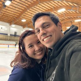 Skating at 9:15pm session. Skating at 9:15pm session.