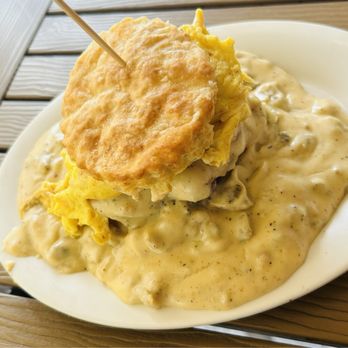 Maple Street Biscuit Company - The Five and Dime with Country Fried Steak - Breakfast & Brunch Near Me - Jax Beach, Florida