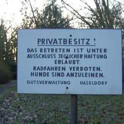 Schlosspark Haseldorf - Schlosspark haseldorf: privat, aber größtenteils zugänglich