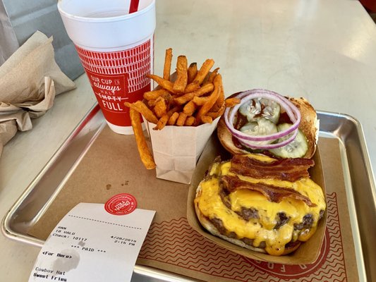 Hat Creek Burger Company by null