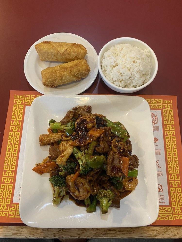 Food from Yuen's Garden Chinese Restaurant