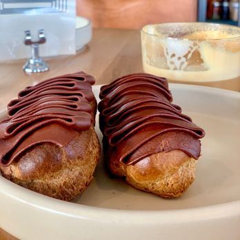 Valentine - Eclairs - Cocktail Bars Near Me - Phoenix, Arizona Valentine - Eclairs - Cocktail Bars Near Me - Phoenix, Arizona