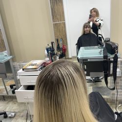 Eterna Salon & Day Spa - Bleached Mess