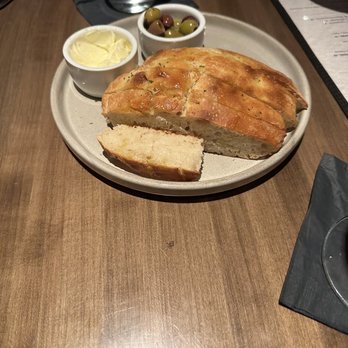 Entourage - Rosemary focaccia - American Near Me - Naperville, Illinois Entourage - Rosemary focaccia - American Near Me - Naperville, Illinois