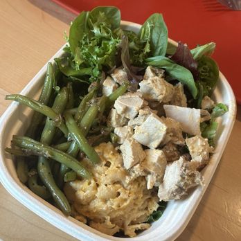 Maepole - Chicken, Mac, green beans - American Near Me - Atlanta, Georgia