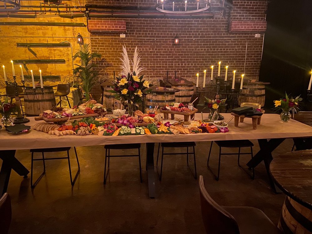 THE BLIND FOX Updated September 2024 17 Photos 207 C/D West Ave