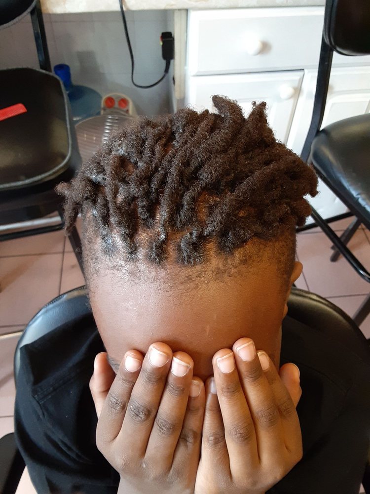 Oumy African Hair Braiding