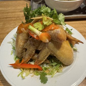 SAIGON'S CORNER Authentic Vietnamese Cuisine - A8. Fried Chicken Wings with Fish Sauce - Vietnamese Near Me - Iowa City, Iowa