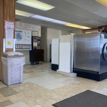 Oakmont Laundry - Laundromat Near Me - East Liverpool, Ohio Oakmont Laundry - Laundromat Near Me - East Liverpool, Ohio