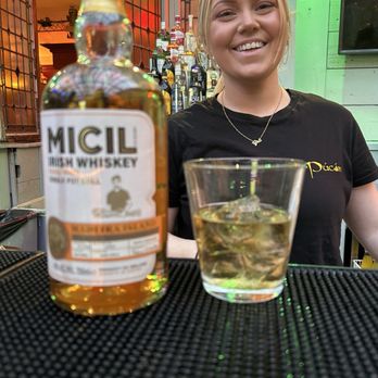 An Pucan - Friendly staff serving local whisky - Irish Near Me - Galway, G