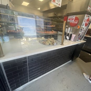 Pie Trap Pizza - Their pizza bar and the real bar next to it - Pizza Near Me - Covina, California Pie Trap Pizza - Their pizza bar and the real bar next to it - Pizza Near Me - Covina, California