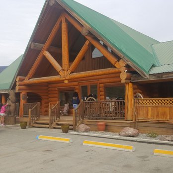Bear's Claw Lodge - Hotels Near Me - Cache Creek, British Columbia
