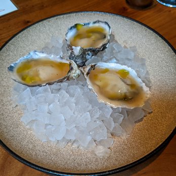 Lazy Bear - Miyagi oyster - New American Near Me - San Francisco, California