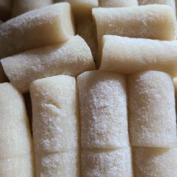 E&H Cafe Foodie - Banana Mochi