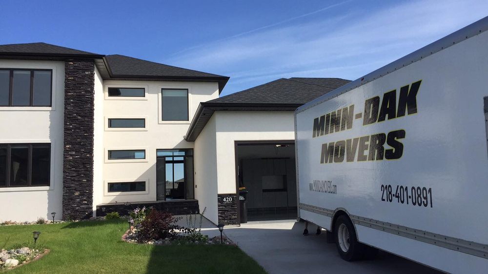 MINN-DAK MOVERS LLC