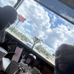Huddle House - Apostle battle and Oscar L. Maples Jr.
