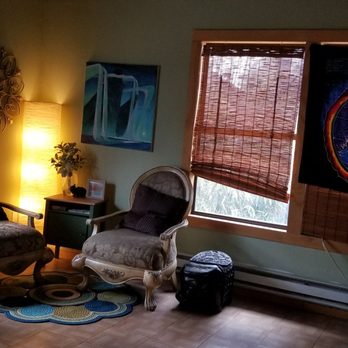 Sage Roots Women's Spa - Waiting area - Reiki Near Me - Dallas, Texas Sage Roots Women's Spa - Waiting area - Reiki Near Me - Dallas, Texas