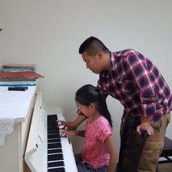 Tong Music Store