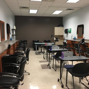 Florida Barber Academy - Another one of our state-of-the-art cosmo calssrooms - Cosmetology Schools Near Me - Plantation, Florida Florida Barber Academy - Another one of our state-of-the-art cosmo calssrooms - Cosmetology Schools Near Me - Plantation, Florida