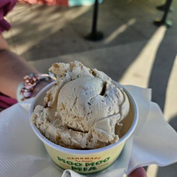 Moo Moo Mia - Ice Cream & Frozen Yogurt Near Me - Montrose, California