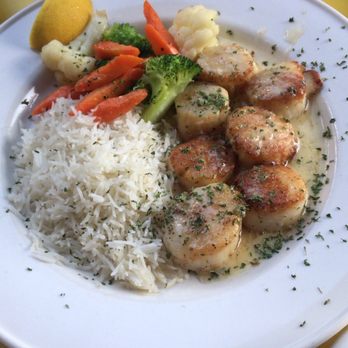 Cafe Montmartre - This was delicious!! Scallops were fresh and big. - French Near Me - Reston, Virginia Cafe Montmartre - This was delicious!! Scallops were fresh and big. - French Near Me - Reston, Virginia