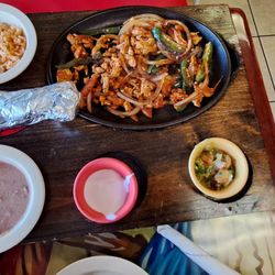 Mi Familia - chicken fajitas