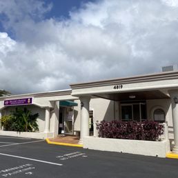 Exterior photo of Helen's Haven - Honolulu, Hawaii Exterior photo of Helen's Haven - Honolulu, Hawaii