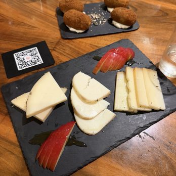 Ubik Café - Cafeteria Near Me - Valencia, V Ubik Café - Cafeteria Near Me - Valencia, V