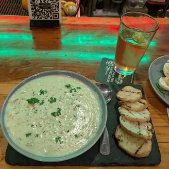 Purgatory Whiskey Bar & Craft Beer - Clam chowder - Whiskey Bars Near Me - Tracy, California