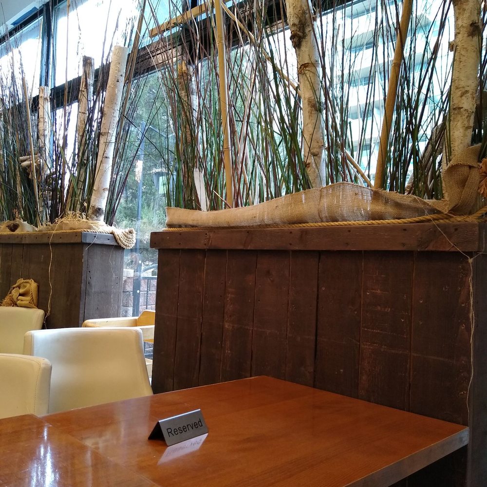 Suya Palace - Inside the restaurant - African Near Me - Ottawa, Ontario