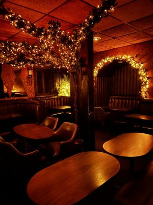 Bryant's Cocktail Lounge by null