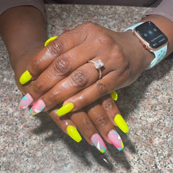 Femimacus Nails - Full set by Ivy she can handle any design you ask for. - Nail Salons Near Me - Oakland, California