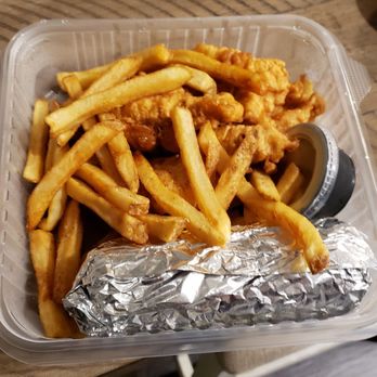 Chili's - Chicken crisper meal - Bars Near Me - Midlothian, Texas