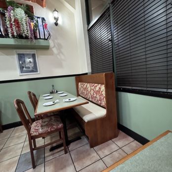 Caruso's Bistro - Italian Near Me - Middletown, Delaware Caruso's Bistro - Italian Near Me - Middletown, Delaware