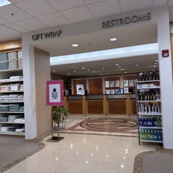 Dillard's - Department Stores Near Me - Wellington, Florida