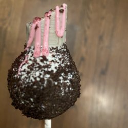 The Poppery - Valentine's Day themed pop with cookies and cream flavors. So good.