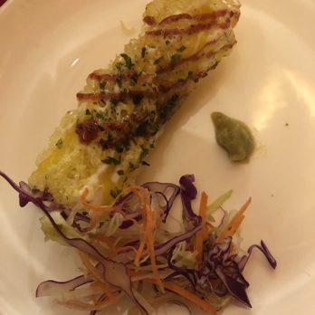 貴德宮皇廷素宴 - Fried Crispy Rolls with Mushroom & Vegetable Fillings - Cantonese Near Me - Hong Kong, HK