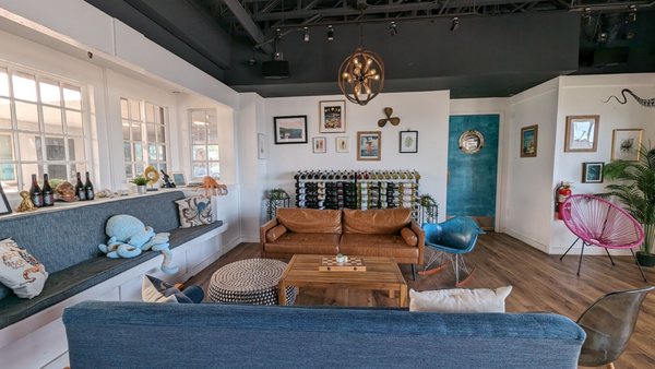 Deep Sea Wine Tasting Room