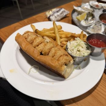Hank's Oyster Bar, Old Town - Shrimp Po'Boy - Seafood Near Me - Alexandria, Virginia Hank's Oyster Bar, Old Town - Shrimp Po'Boy - Seafood Near Me - Alexandria, Virginia