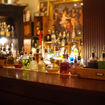 La Llibreria - la llibreria main bar - Cocktail Bars Near Me - Barcelona, B