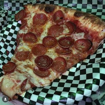 Graffiti pizza - Pepperoni pizza - Pizza Near Me - Oakland, California