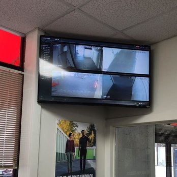 Extra Space Storage - Security Screens - Self Storage Near Me - Hamden, Connecticut