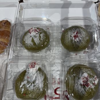 85°C Bakery Cafe-Arrowhead Ranch - Matcha snacks - Bakeries Near Me - Glendale, Arizona