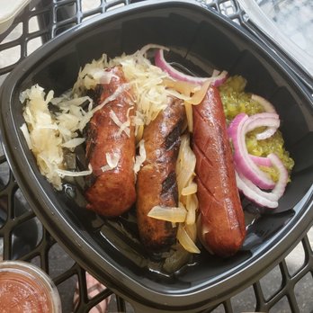 Lakefront Brewery - Brat flight - Breweries Near Me - Milwaukee, Wisconsin Lakefront Brewery - Brat flight - Breweries Near Me - Milwaukee, Wisconsin