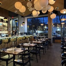 Toya Ramen & Bar - Inside