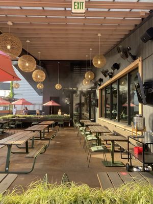 Loro Asian Smokehouse & Bar by null