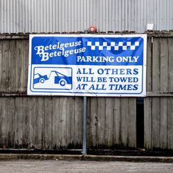 Betelgeuse Betelgeuse - Montrose - Parking Only