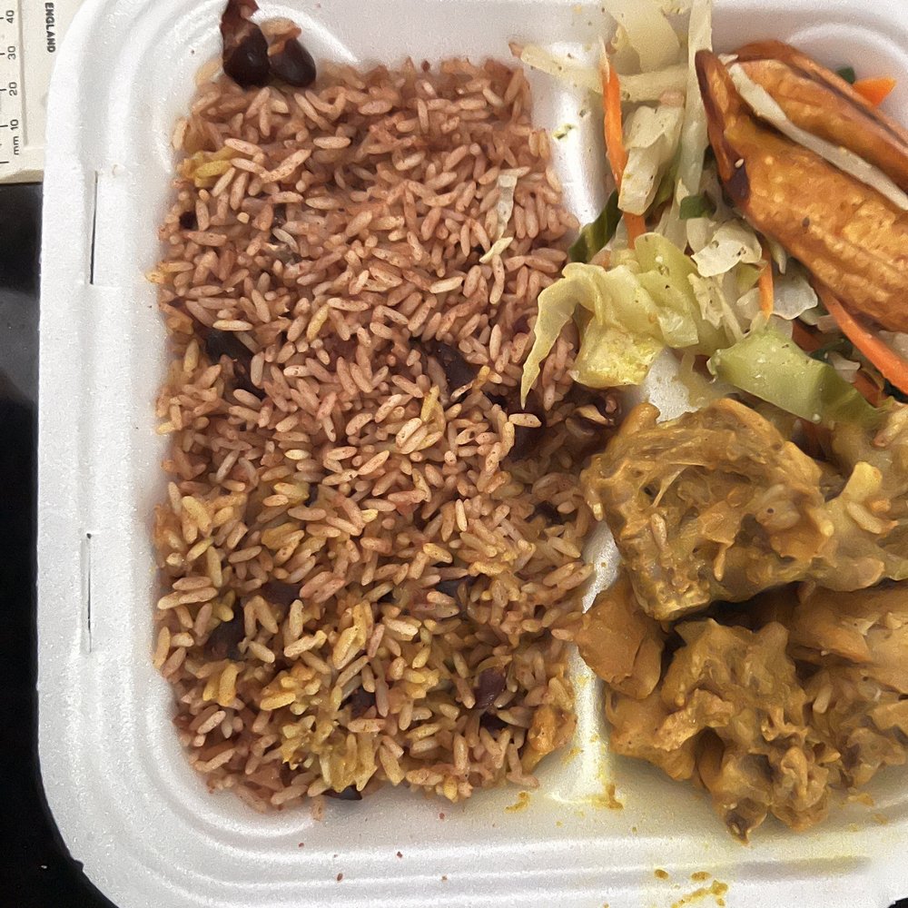 Ionie's Caribbean Kitchen - Large Curry Chicken meal. - Caribbean Near Me - Grayson, Georgia Ionie's Caribbean Kitchen - Large Curry Chicken meal. - Caribbean Near Me - Grayson, Georgia